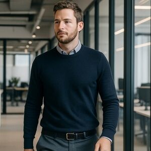 J.Crew Men’s Navy Crewneck Sweater Size M – Classic Cotton Knit